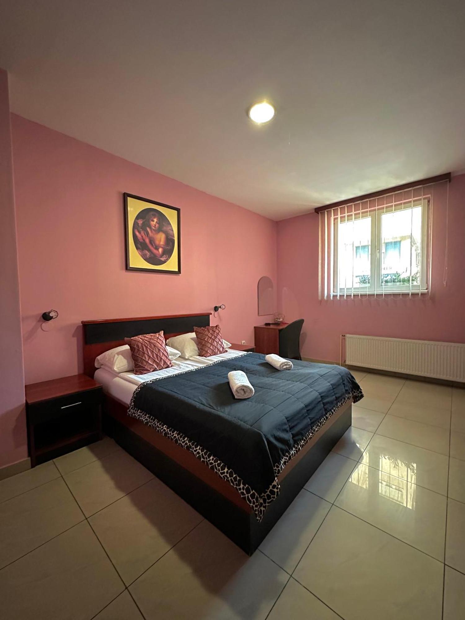 Hostel Herz Μπάνια Λούκα Εξωτερικό φωτογραφία