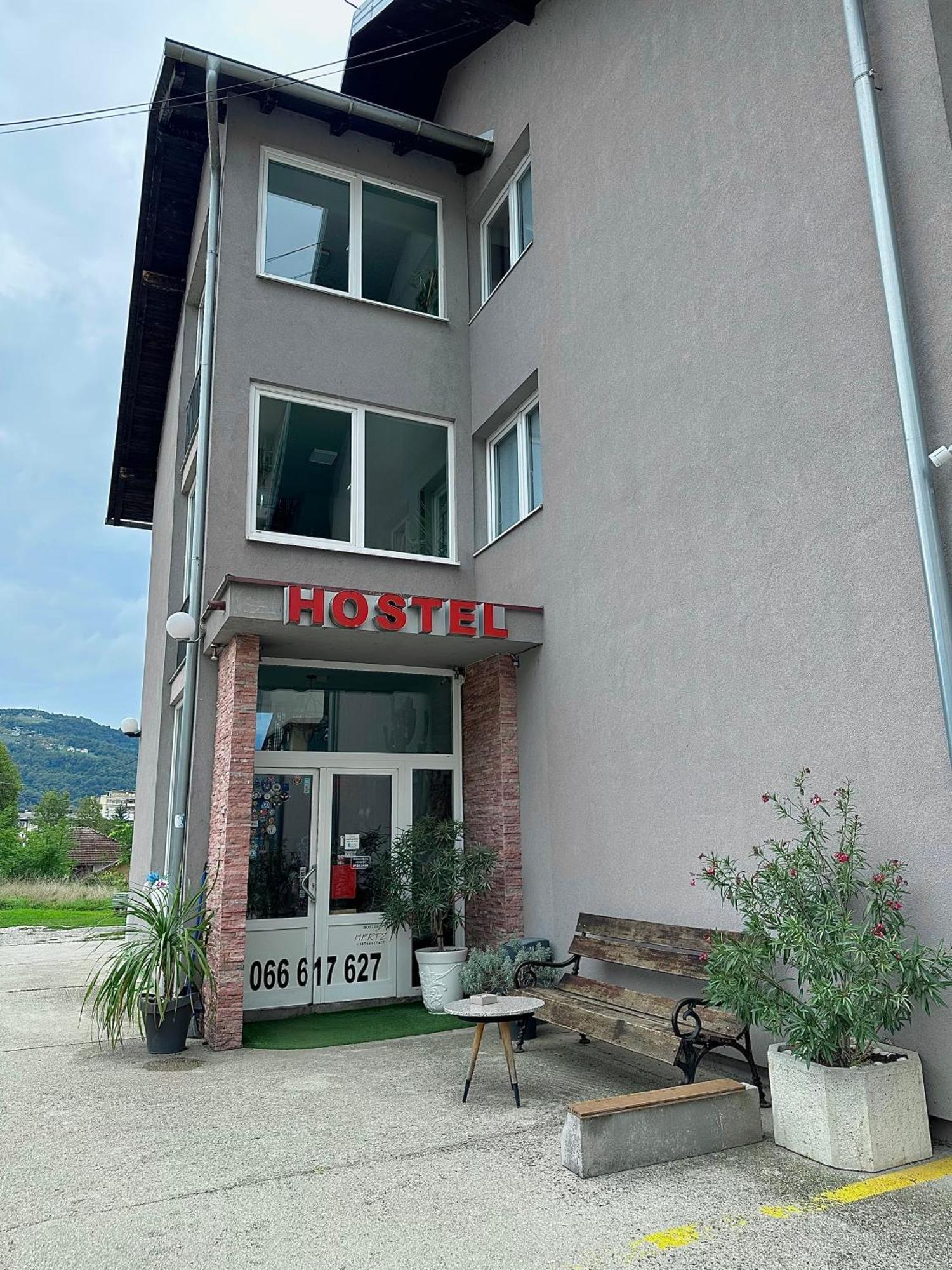 Hostel Herz Μπάνια Λούκα Εξωτερικό φωτογραφία
