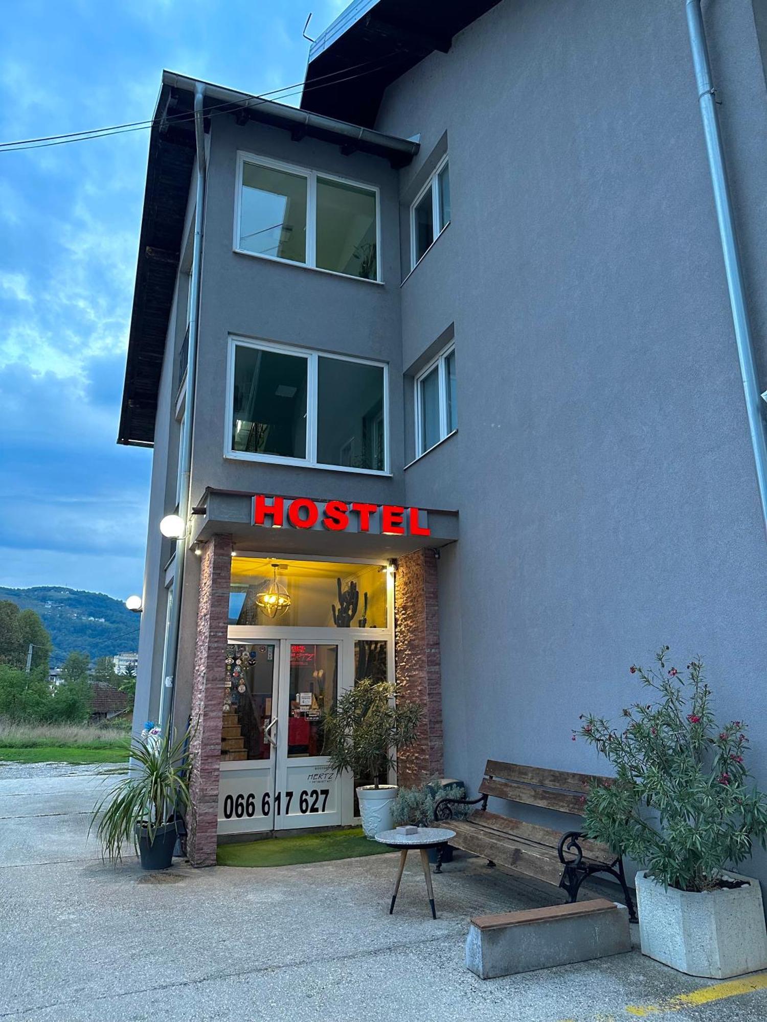 Hostel Herz Μπάνια Λούκα Εξωτερικό φωτογραφία
