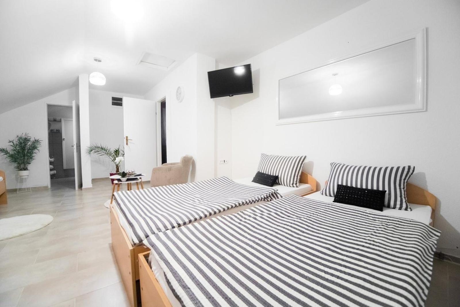 Hostel Herz Μπάνια Λούκα Εξωτερικό φωτογραφία