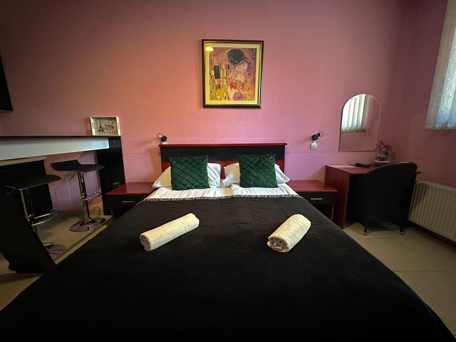 Hostel Herz Μπάνια Λούκα Εξωτερικό φωτογραφία