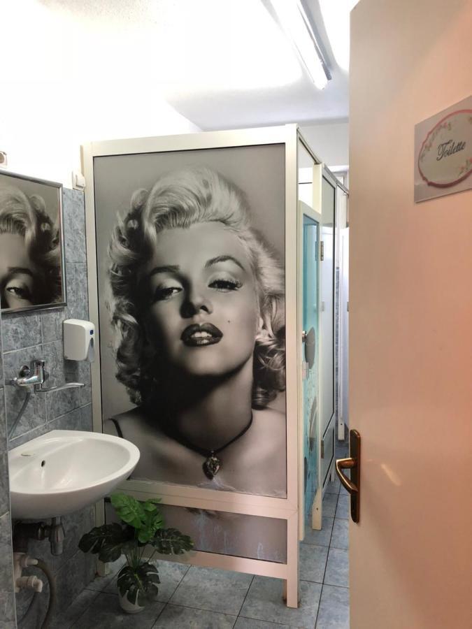Hostel Herz Μπάνια Λούκα Εξωτερικό φωτογραφία